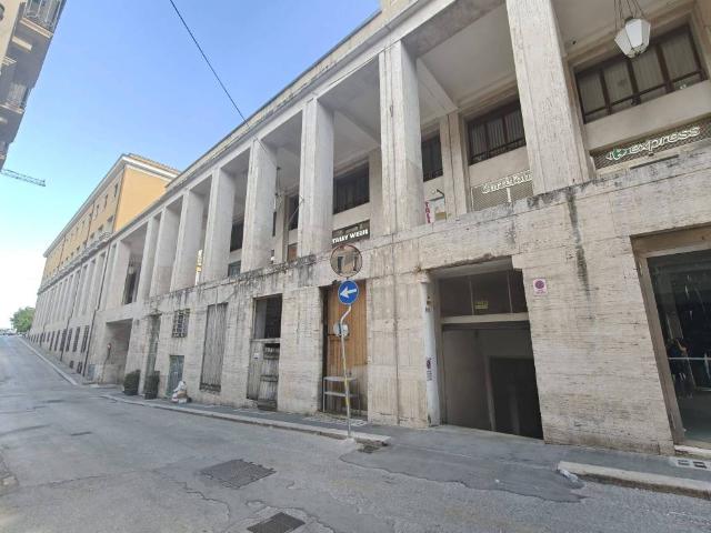 Box in vendita a Torretta, Tornimparte