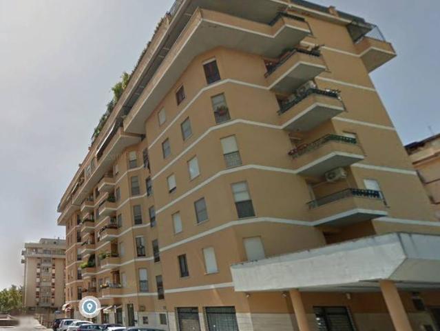 Box in vendita a Isonzo, Latina