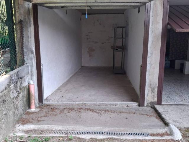 Box in vendita a Ponte Tresa, Lavena Ponte Tresa