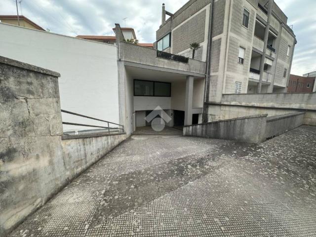 Box in vendita a Puglia, Lecce