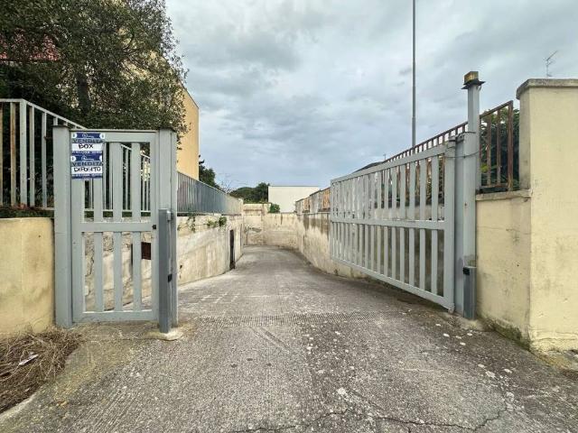 Box in vendita a Puglia, Lecce