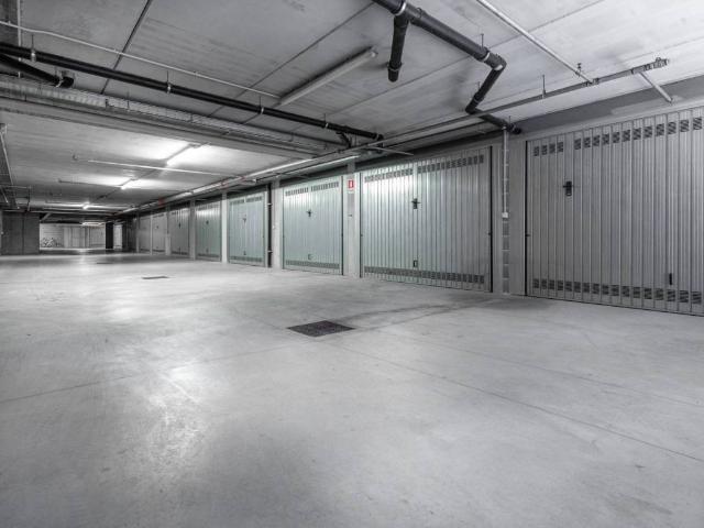 Box in vendita a Leffe, Lombardia