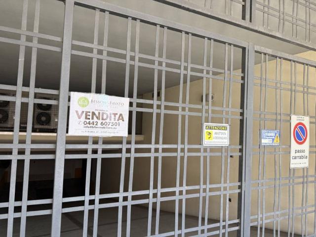 Box in vendita a Legnago, Veneto