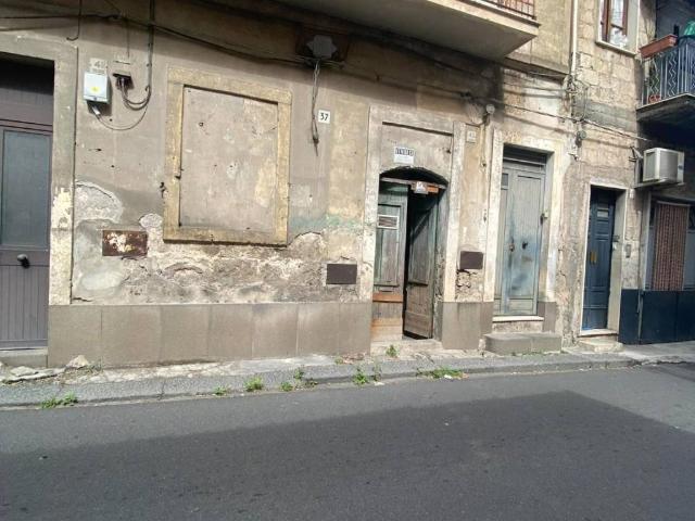 Box in vendita a Lentini, Sicilia
