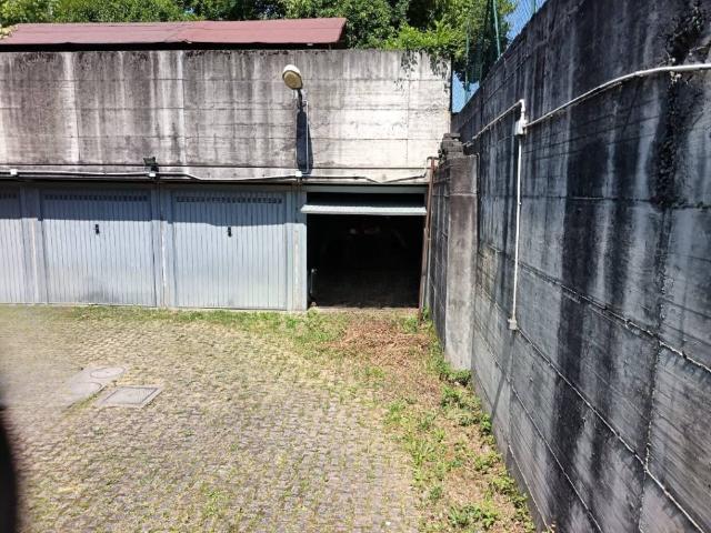 Box in vendita a Lesmo, Lombardia