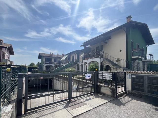 Box in vendita a Levate, Lombardia