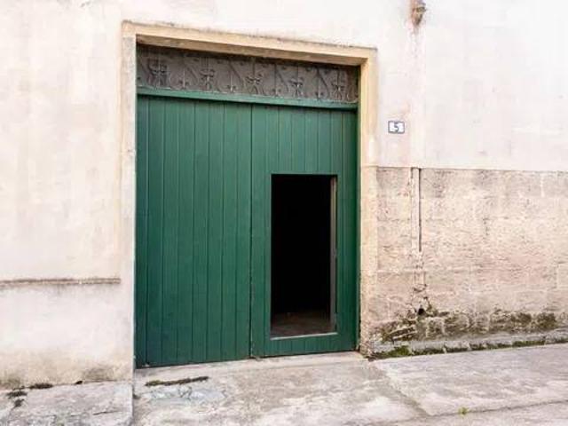 Box in vendita a Puglia, Lecce