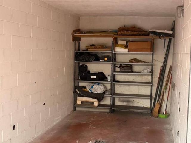 Box in vendita a Limbiate, Lombardia
