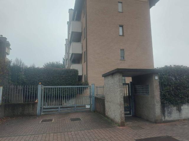Box in vendita a San Francesco, Limbiate