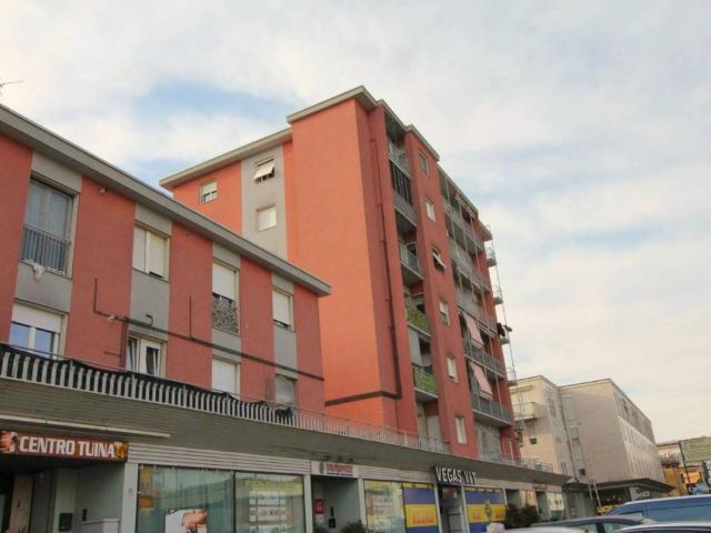 Box in vendita a Limbiate, Lombardia