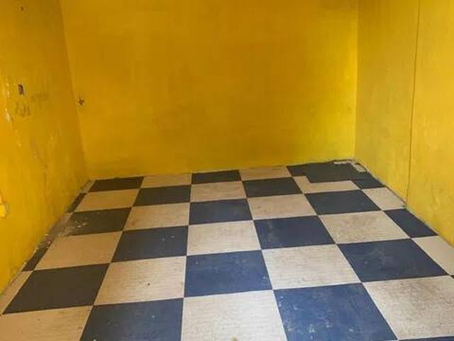 Box in vendita a Livorno, Toscana