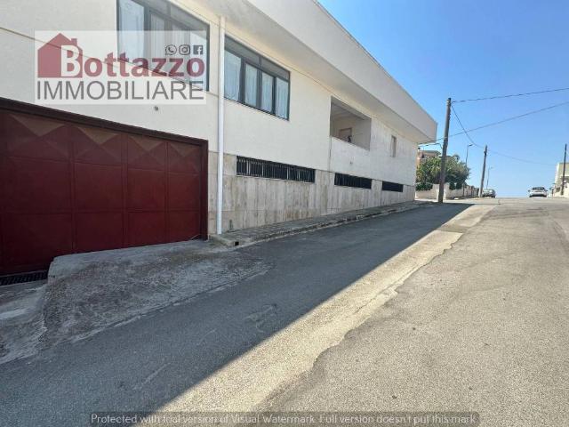 Box in vendita a Puglia, Taranto