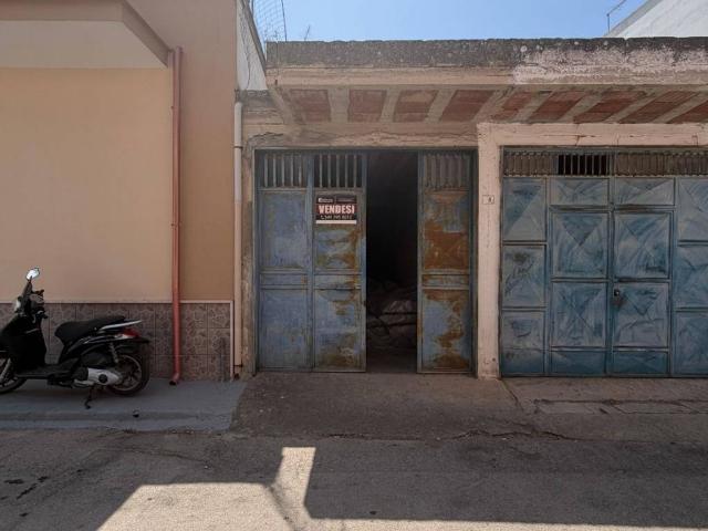 Box in vendita a Puglia, Taranto