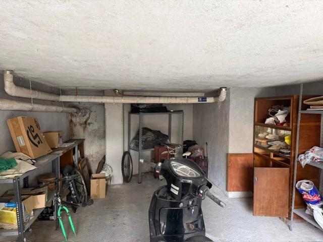 Box in vendita a Loano, Liguria