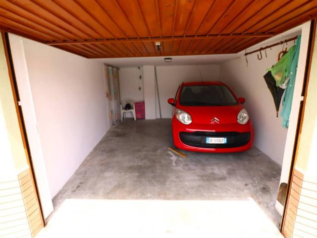 Box in vendita a Loano, Liguria