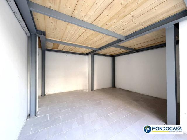 Box in vendita a Loano, Liguria