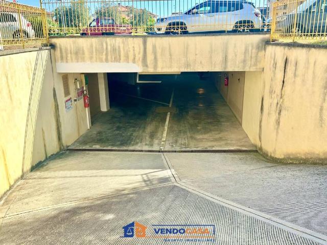 Box in vendita a Borgo Castello, Loano