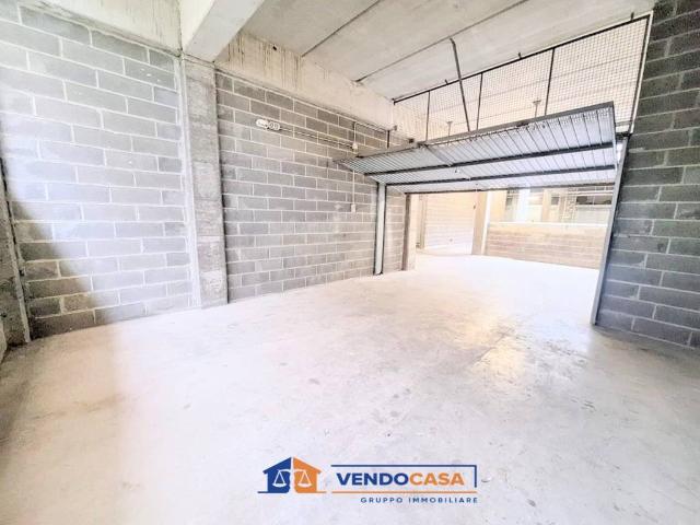 Box in vendita a Borgo Castello, Loano