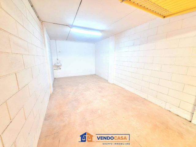 Box in vendita a Borgo Castello, Loano
