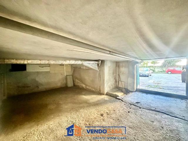Box in vendita a Loano, Liguria