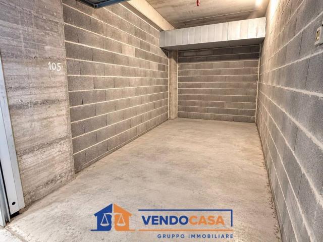 Box in vendita a Borgo Castello, Loano