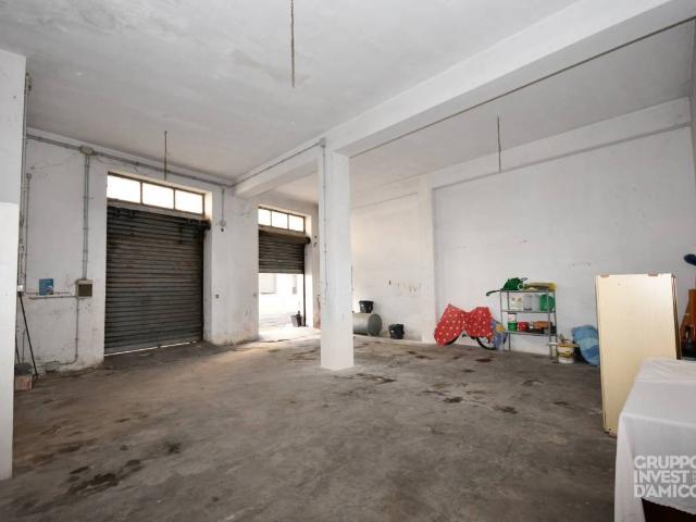 Box in vendita a Puglia, Bari
