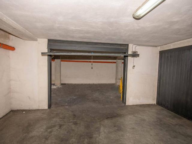 Box in vendita a Puglia, Bari