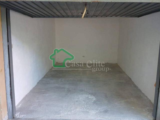 Box in vendita a Revellino, Lodi