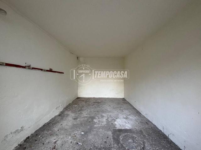 Box in vendita a Albarola, Lodi