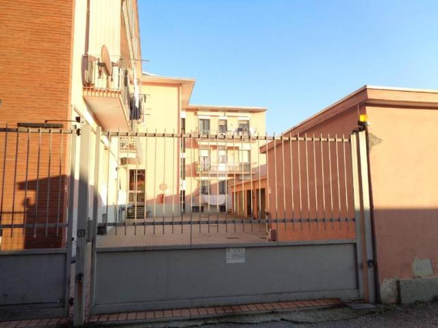 Box in vendita a Lonate Pozzolo, Lombardia