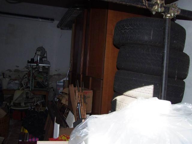 Box in vendita a Unione di Comuni Valdarno e Valdisieve, Londa