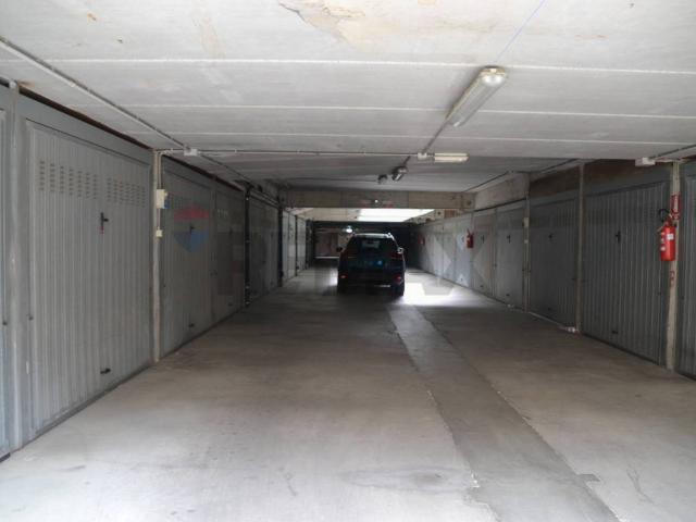Box in vendita a Lovere, Lombardia