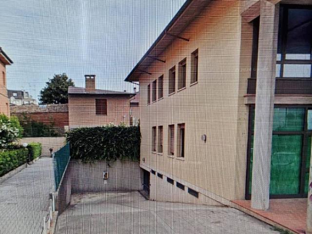 Box in vendita a Unione dei comuni della Bassa Romagna, Lugo
