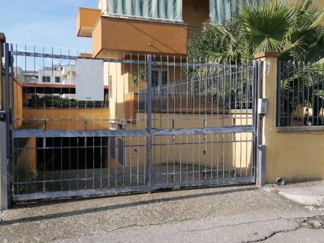 Box in vendita a Puglia, Lecce