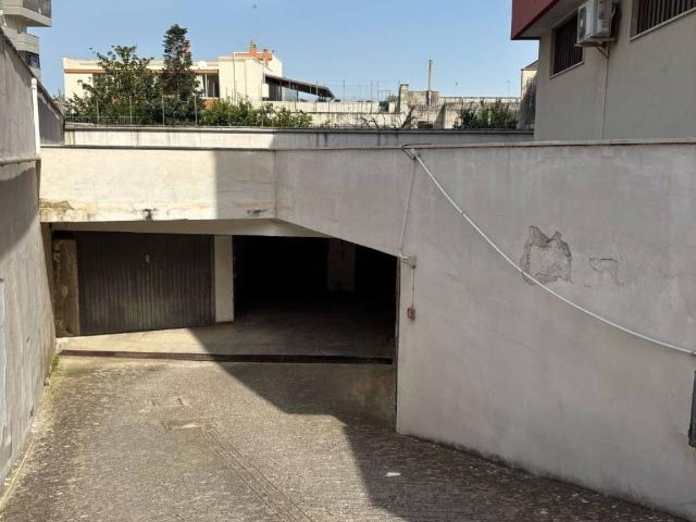 Box in vendita a Puglia, Lecce