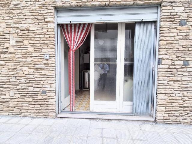 Box in vendita a Puglia, Taranto