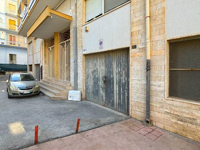 Box in vendita a Puglia, Foggia