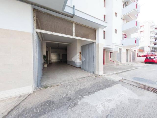 Box in vendita a Puglia, Foggia