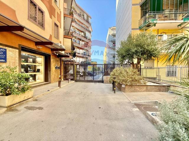 Box in vendita a Marano di Napoli, Napoli