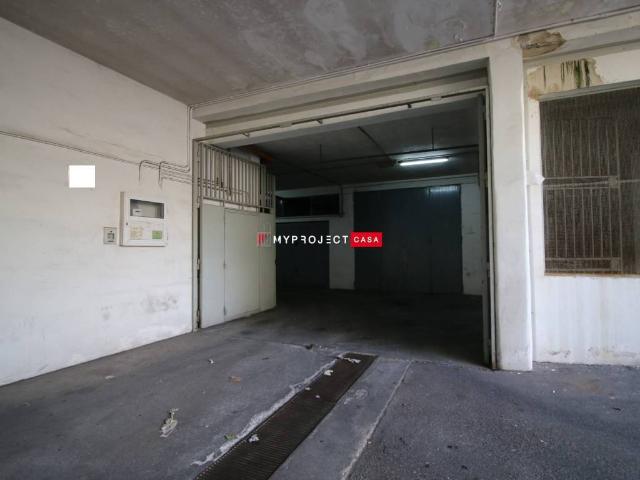 Box in vendita a Puglia, Taranto