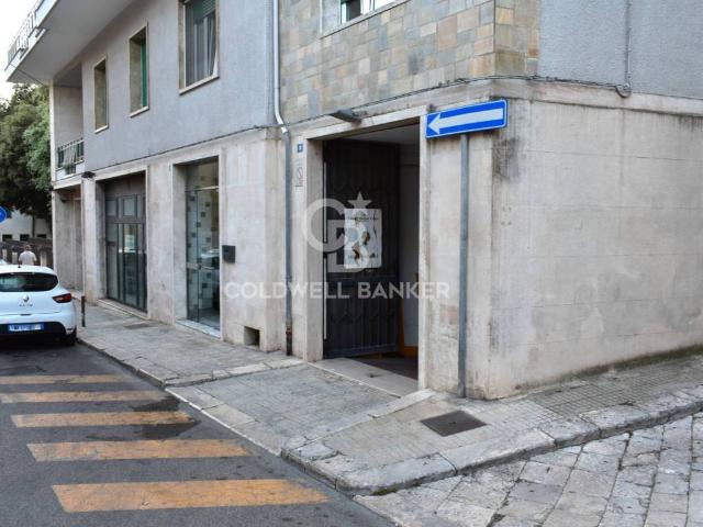 Box in vendita a Puglia, Taranto