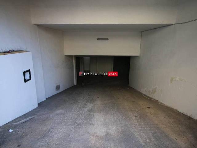 Box in vendita a Puglia, Taranto