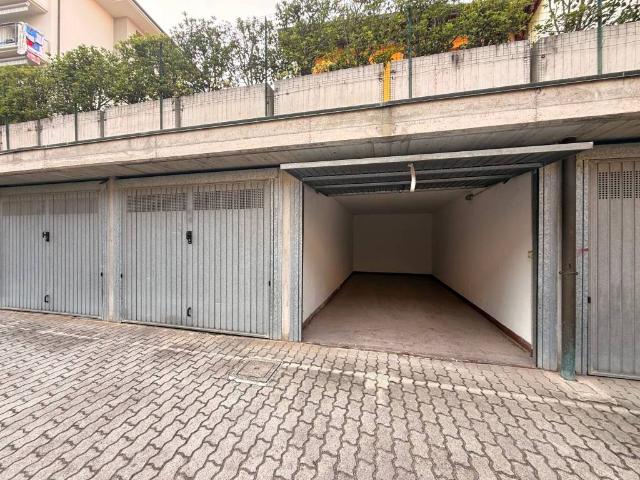 Box in vendita a Martinengo, Lombardia