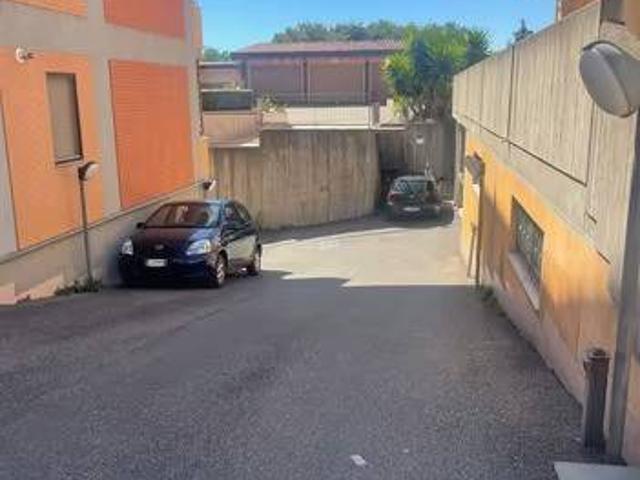 Box in vendita a Mascali, Sicilia