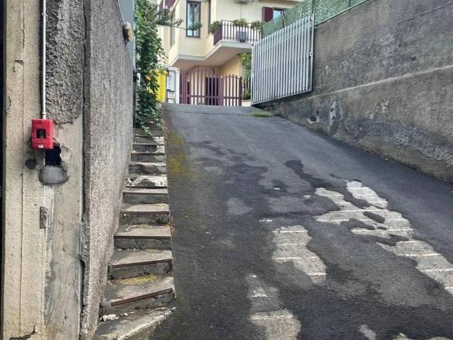 Box in vendita a Mascalucia, Sicilia