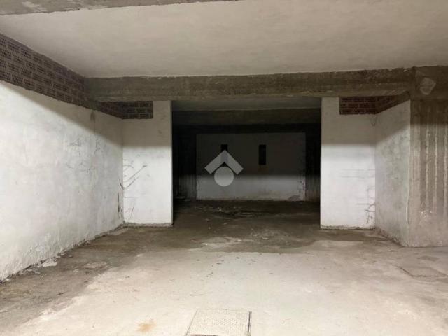 Box in vendita a San Carlo, Marina Di Massa