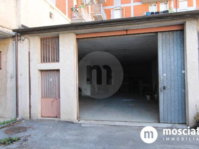 Box in vendita a Marche, Macerata