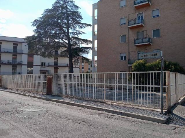 Box in vendita a Rione Spine Bianche, Matera
