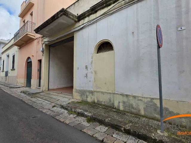 Box in vendita a Puglia, Lecce