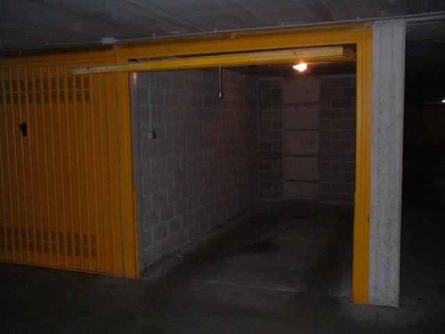 Box in vendita a Meda, Lombardia